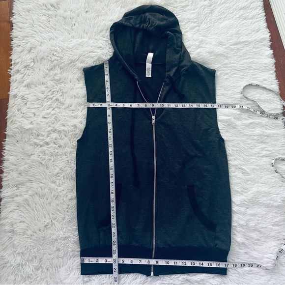 NWOT Over the Limit Sleeveless Hoodie Charcoal Gray Mens L - Picture 13 of 15